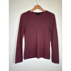Banana Republic long sleeve top in burgundy, purple size small
